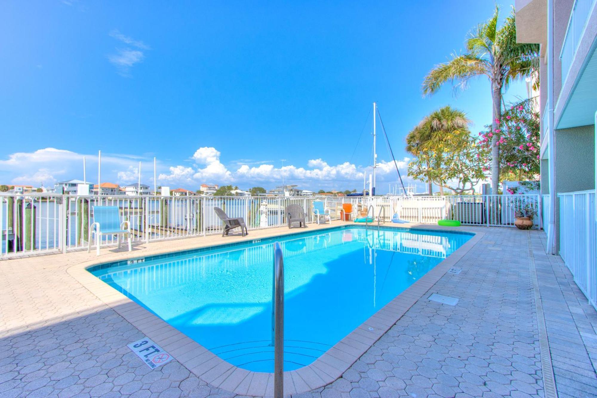 Bayway Luxury Waterfront Townhome & Pool Clearwater Beach Exterior foto