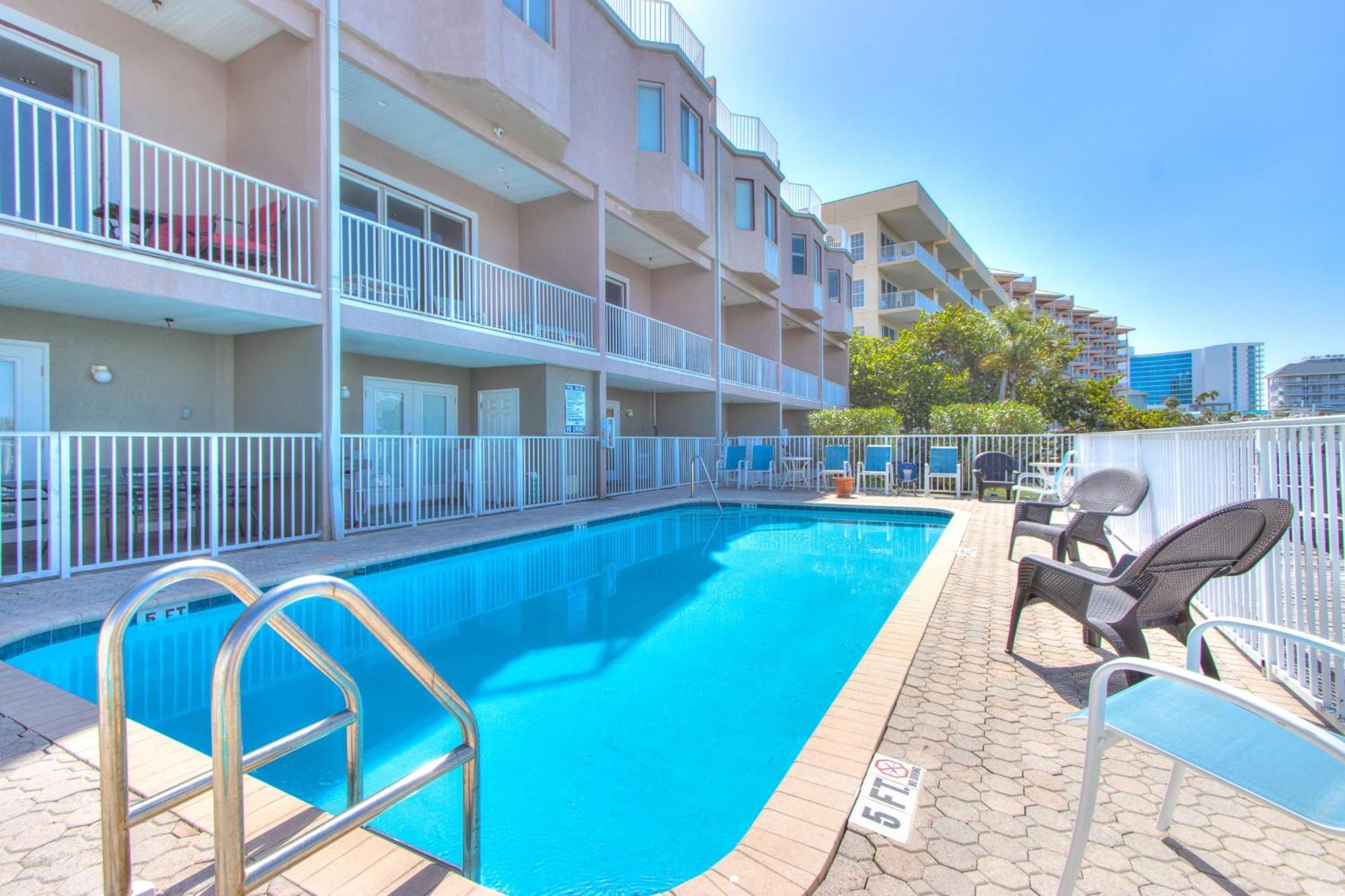 Bayway Luxury Waterfront Townhome & Pool Clearwater Beach Exterior foto