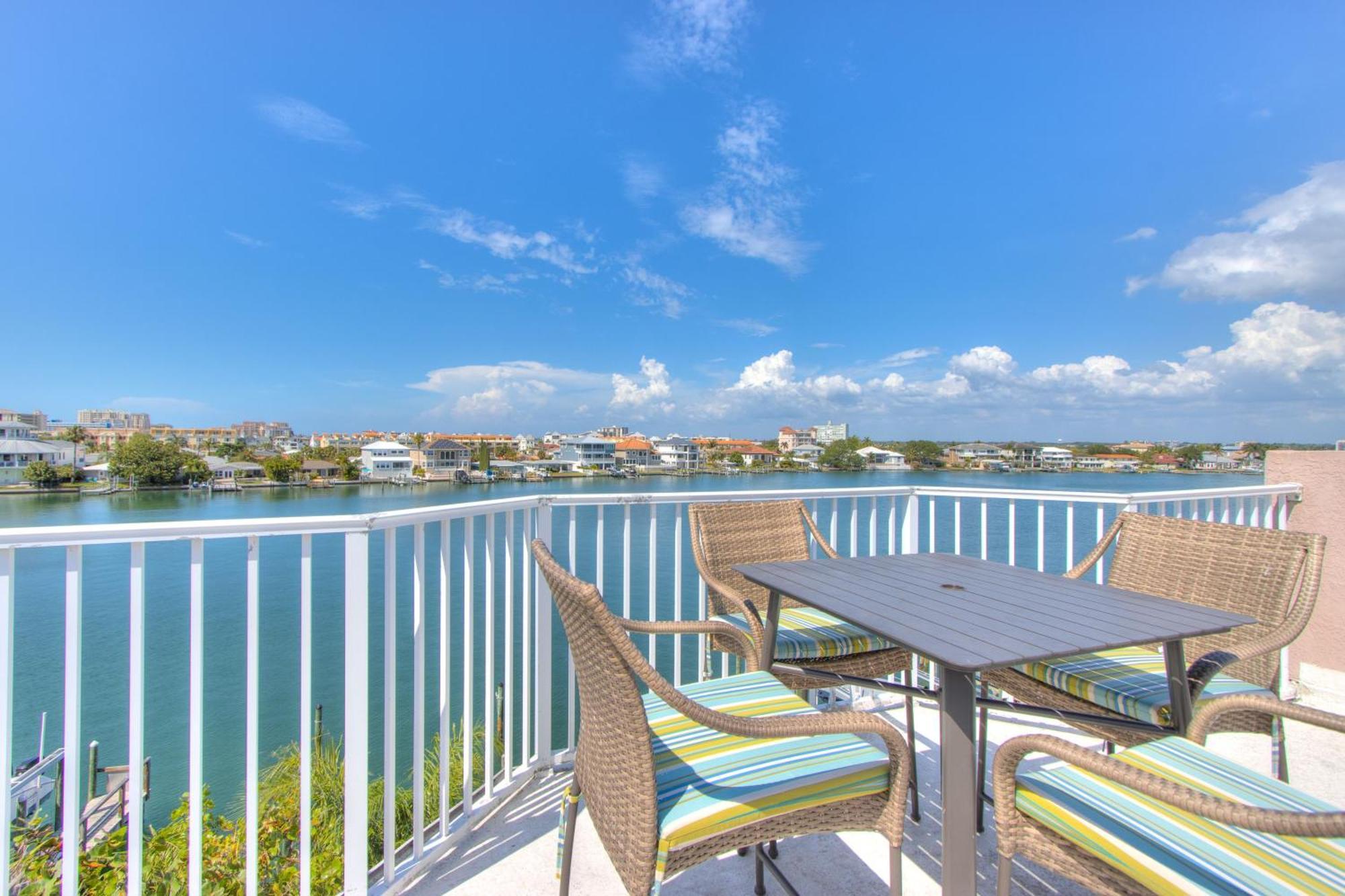 Bayway Luxury Waterfront Townhome & Pool Clearwater Beach Exterior foto