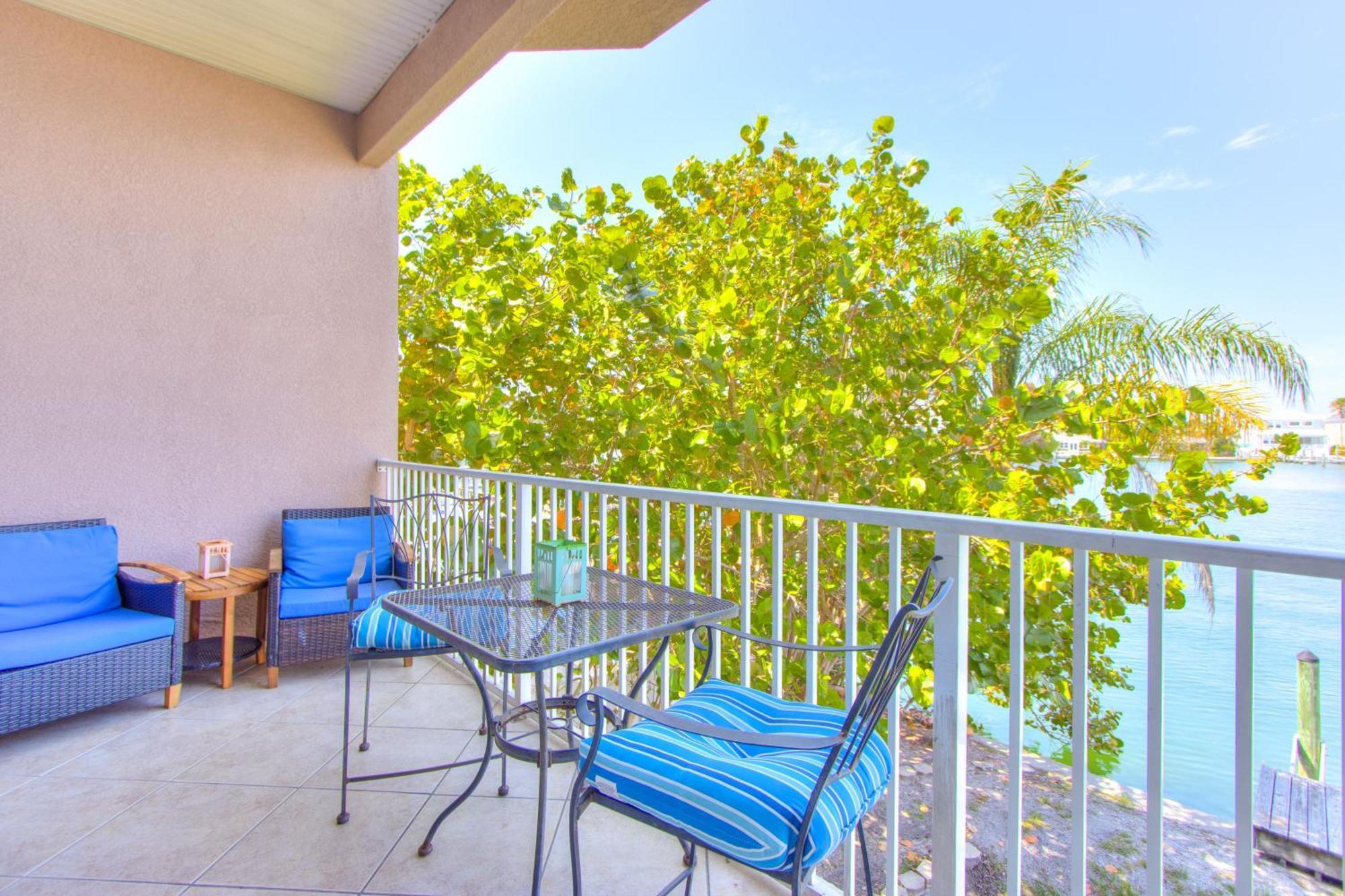 Bayway Luxury Waterfront Townhome & Pool Clearwater Beach Exterior foto