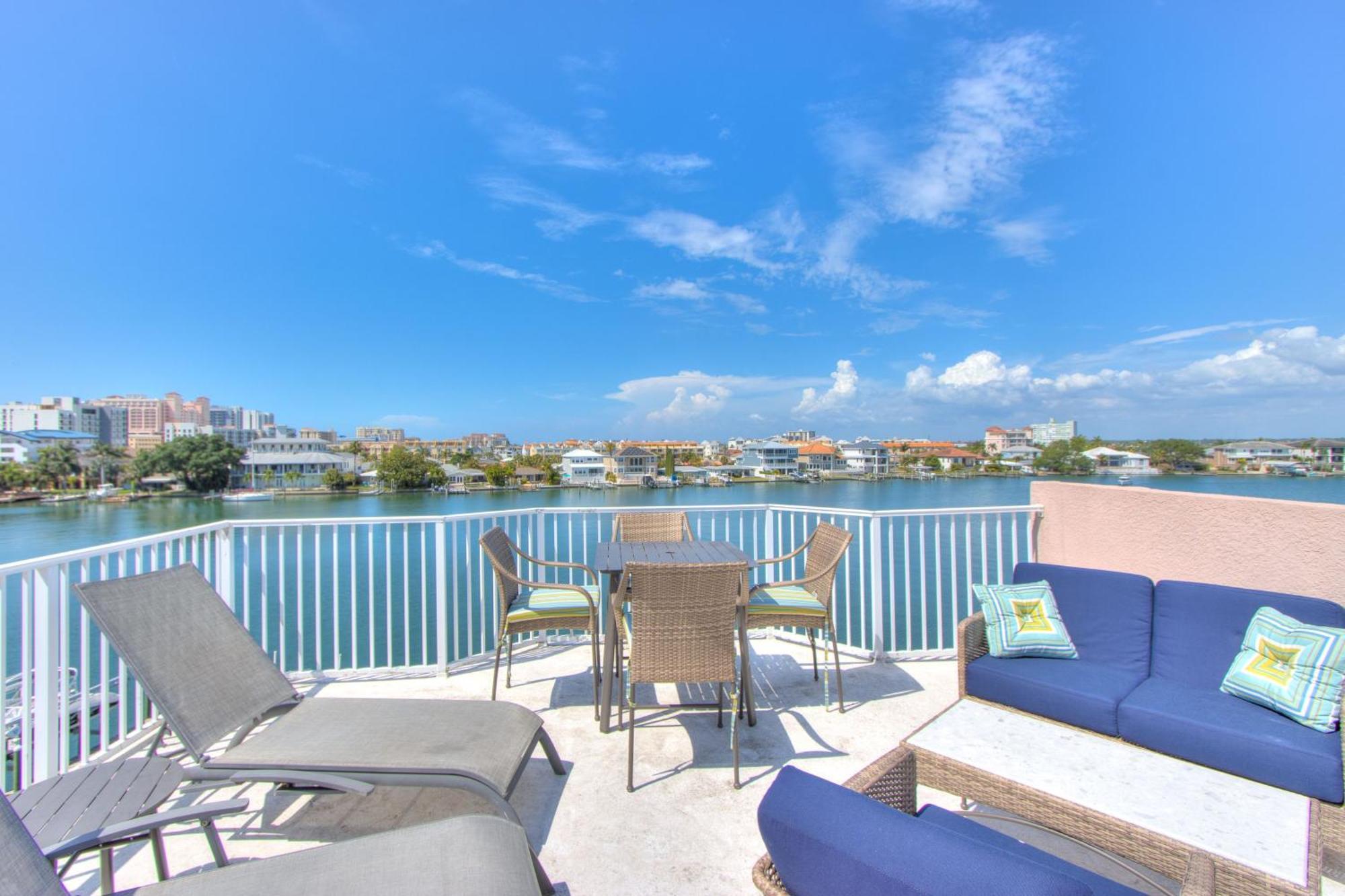 Bayway Luxury Waterfront Townhome & Pool Clearwater Beach Exterior foto